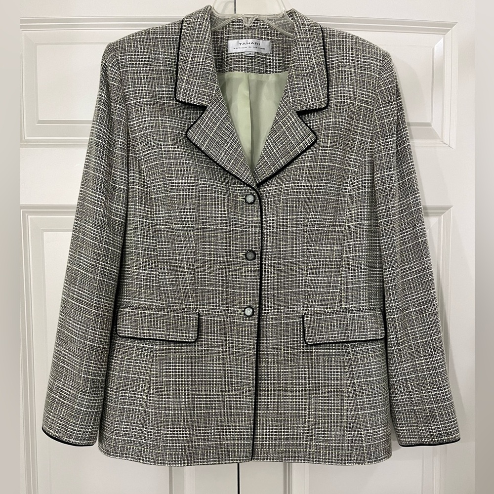 Tahari Arthur S Levine Tweed Blazer New without Tags Size 14